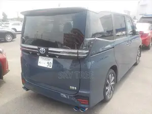Toyota Voxy 2023 Gray