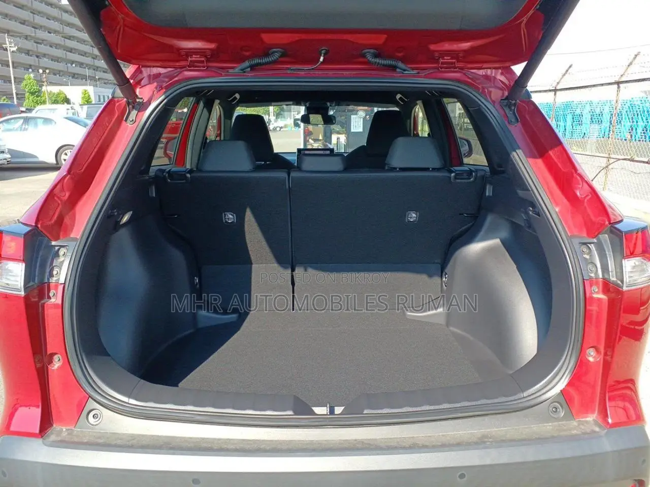 Toyota Corolla Cross 1.8 Hybrid AWD 2022 Red