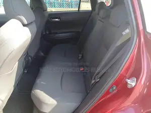 Toyota Corolla Cross 1.8 Hybrid AWD 2022 Red
