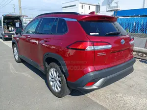 Toyota Corolla Cross 1.8 Hybrid AWD 2022 Red