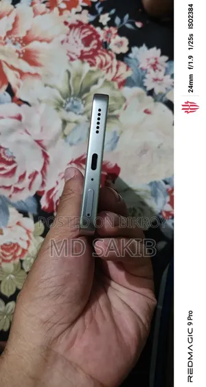 মেইজু লাকি ০৮ ২৫৬ জিবি সাদা