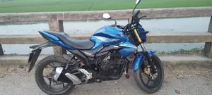 সুজুকি গিক্সার ২০১৭ ব্লু