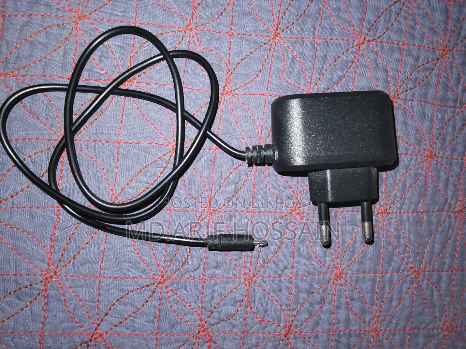 মোবাইল ফোন কালো