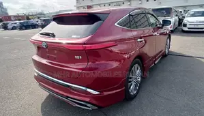 Toyota Harrier 2.5 Hybrid 2021 Red