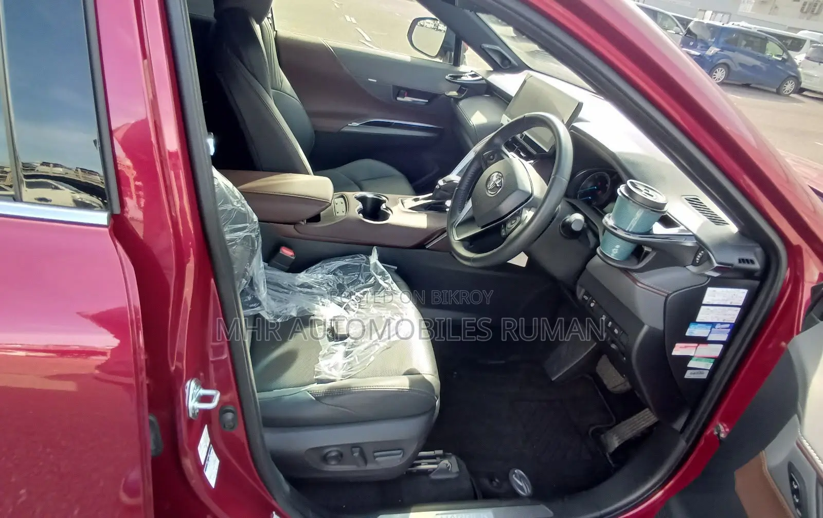 Toyota Harrier 2.5 Hybrid 2021 Red