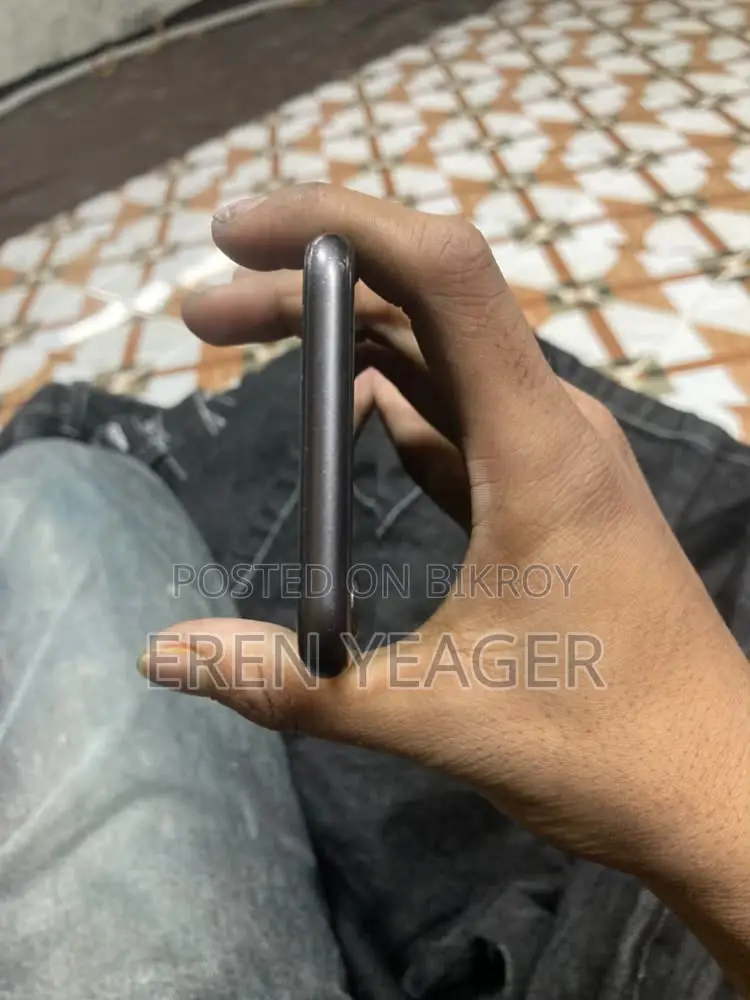 Apple iPhone 8 64 GB Black