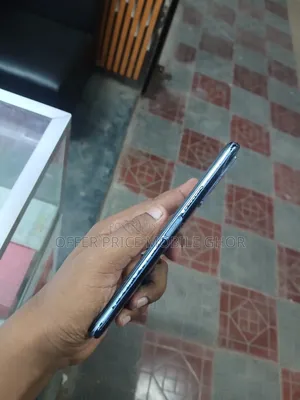Vivo Y51 16 GB Black