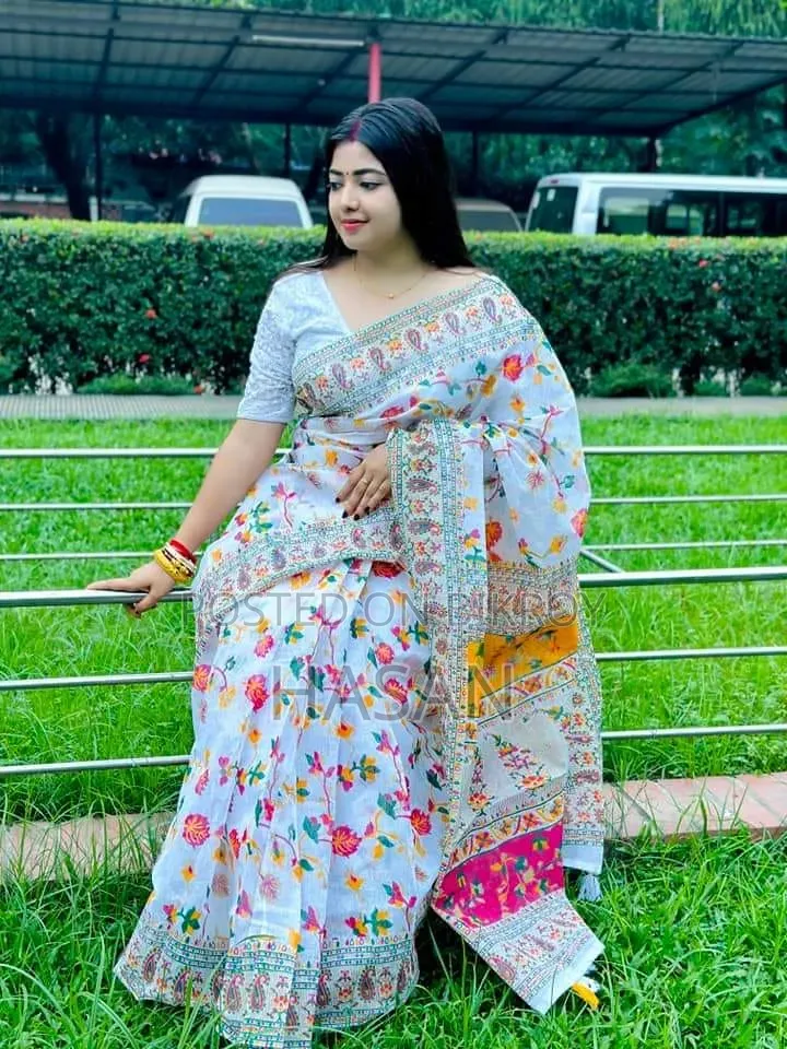 হাফ সিল্ক স্ক্রিন প্রিন্ট শাড়ি