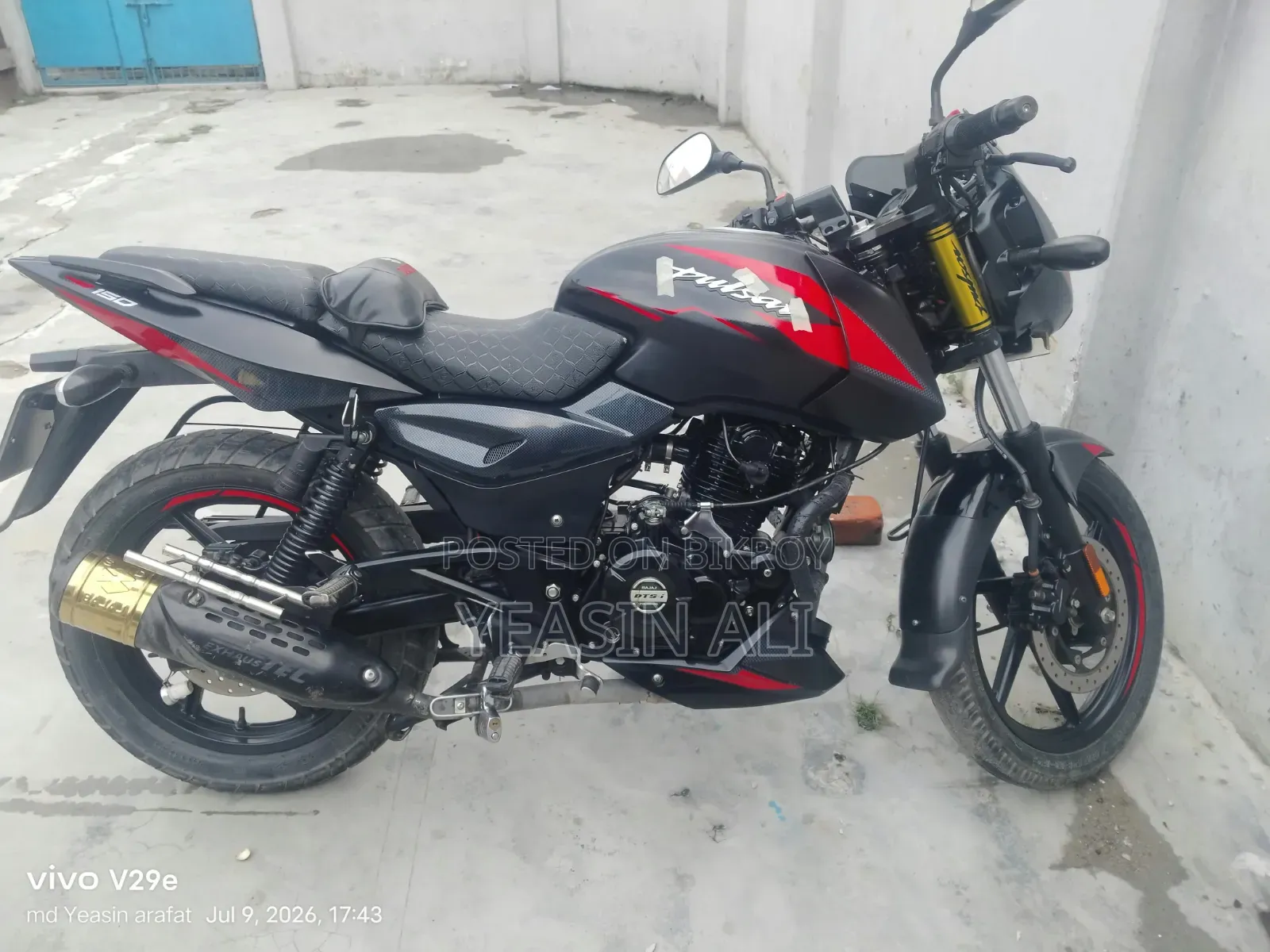 বাজাজ পালসার ১৫০ ২০২১ কালো