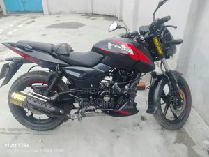 বাজাজ পালসার ১৫০ ২০২১ কালো