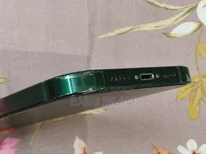 Apple iPhone 13 128 GB Green