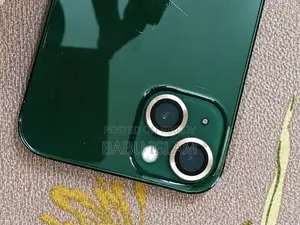 Apple iPhone 13 128 GB Green