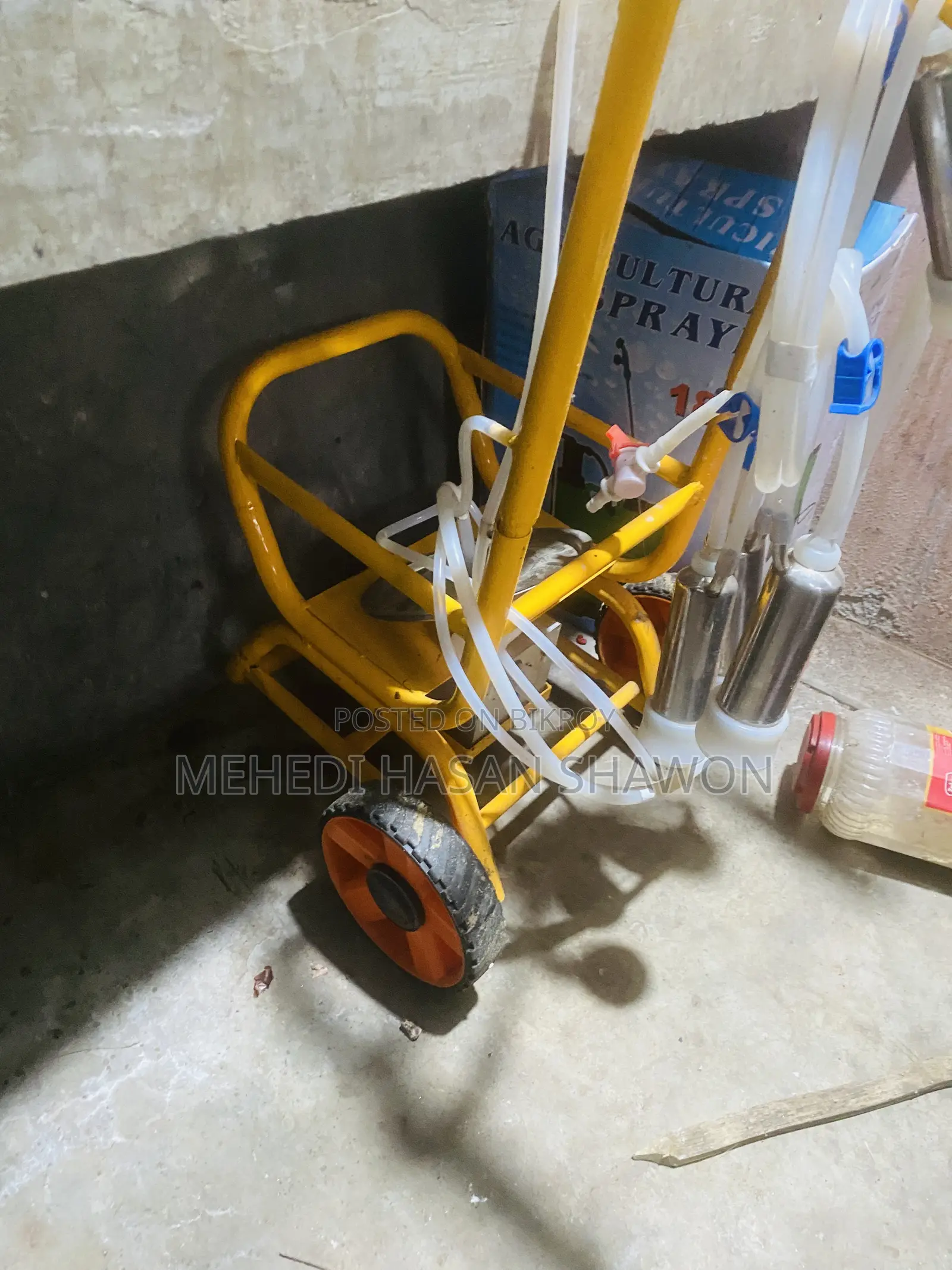 Cow Milking Machine