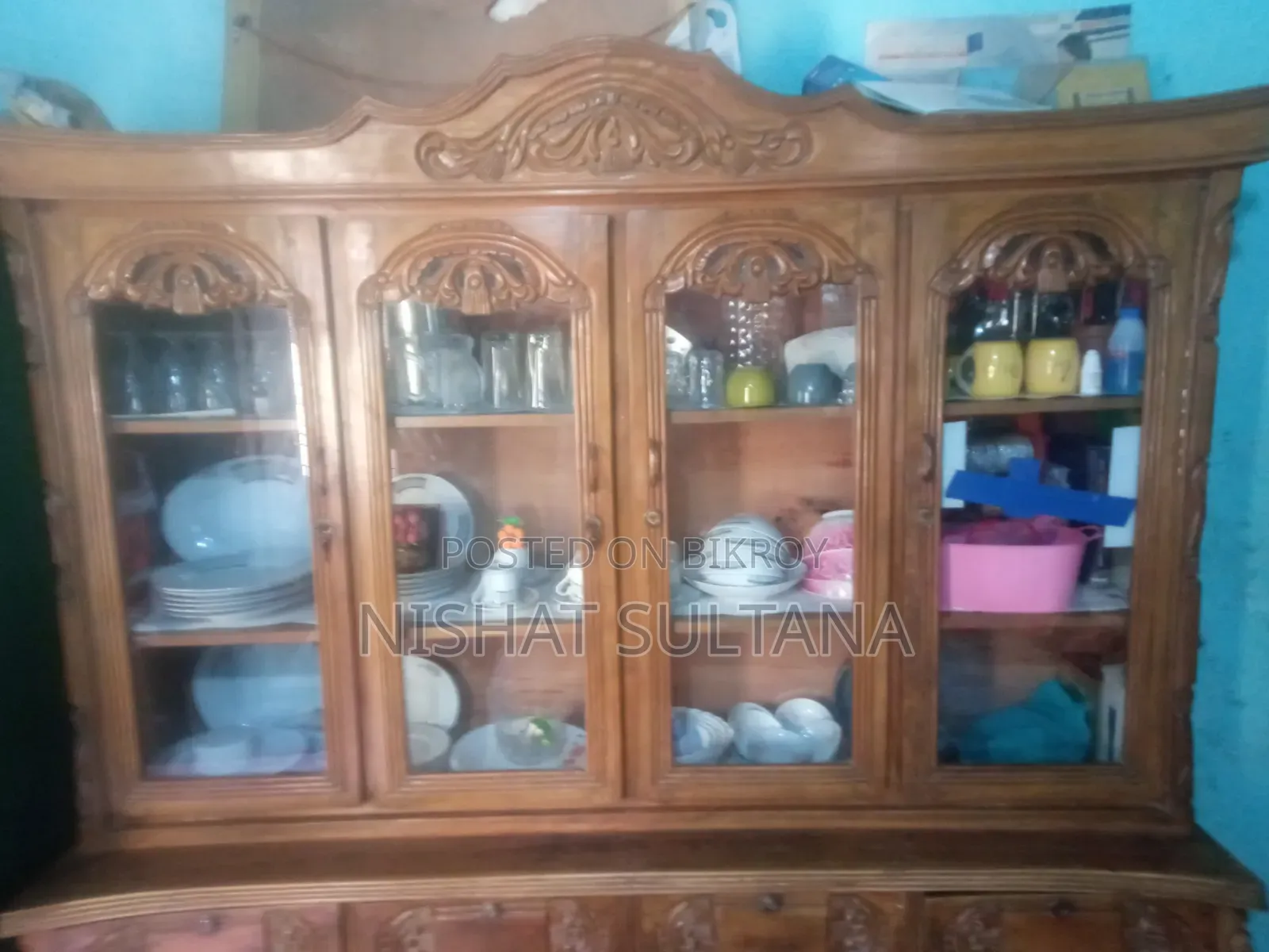 Mahogany Wood Bed, Teak Wood Showcase, Adult Bicycle