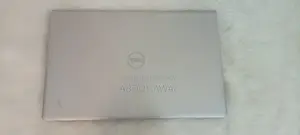 Laptop Dell Inspiron 15 3520 8GB Intel Core i3 SSD 512GB