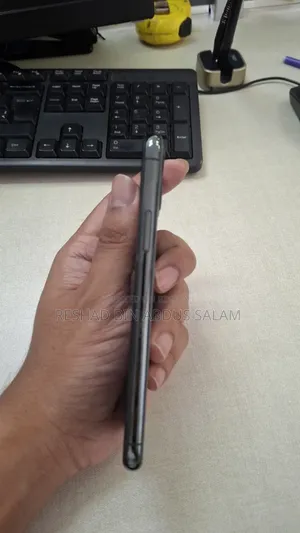 অ্যাপল আইফোন ১১ ৬৪ জিবি গ্রে
