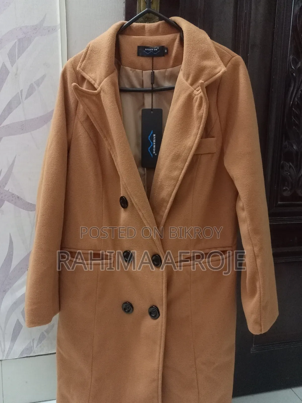 Blended Wool Overcoat / Trench Coat Suitable for Winter