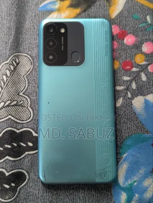 Tecno Spark 8C 64 GB Blue