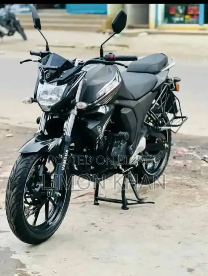 Yamaha FZS V2 2024 Black
