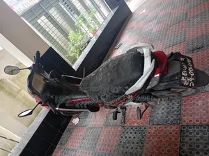 মোটরসাইকেল ২০০০ ব্ল্যাক