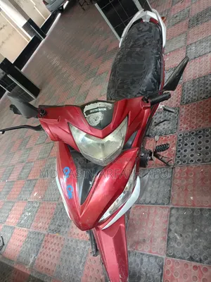 মোটরসাইকেল ২০০০ ব্ল্যাক
