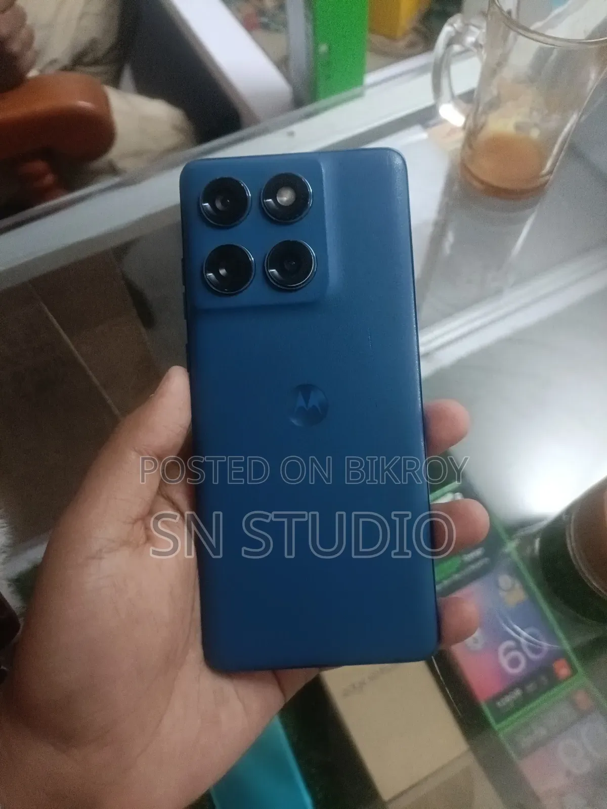 মোটর চলা এজ ৬০ ফিউশন ২৫৬ জিবি ব্লু