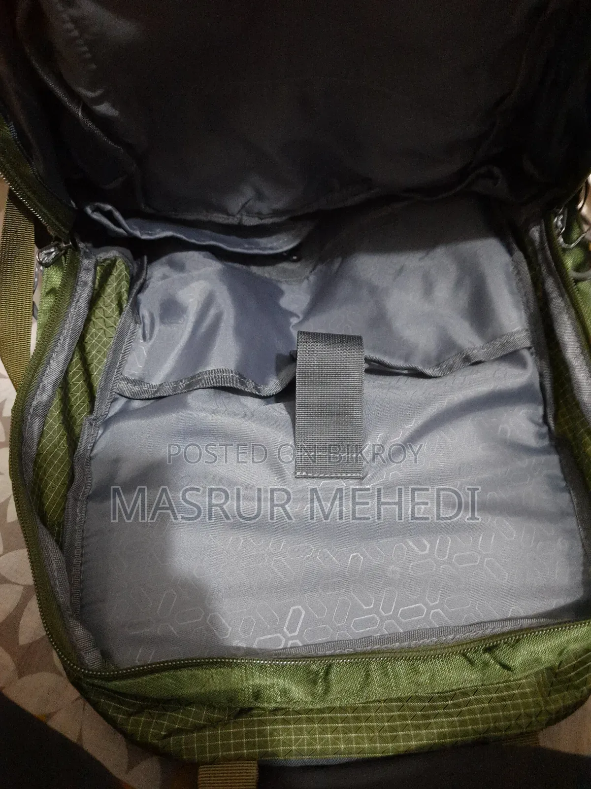 পুরুষদের ব্যাকপ্যাক
