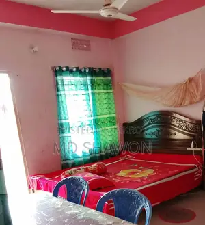 এই বেড টা বিক্রি হবে।আনুমানিক ১.৫ বছরের মতো হবে কিনছি