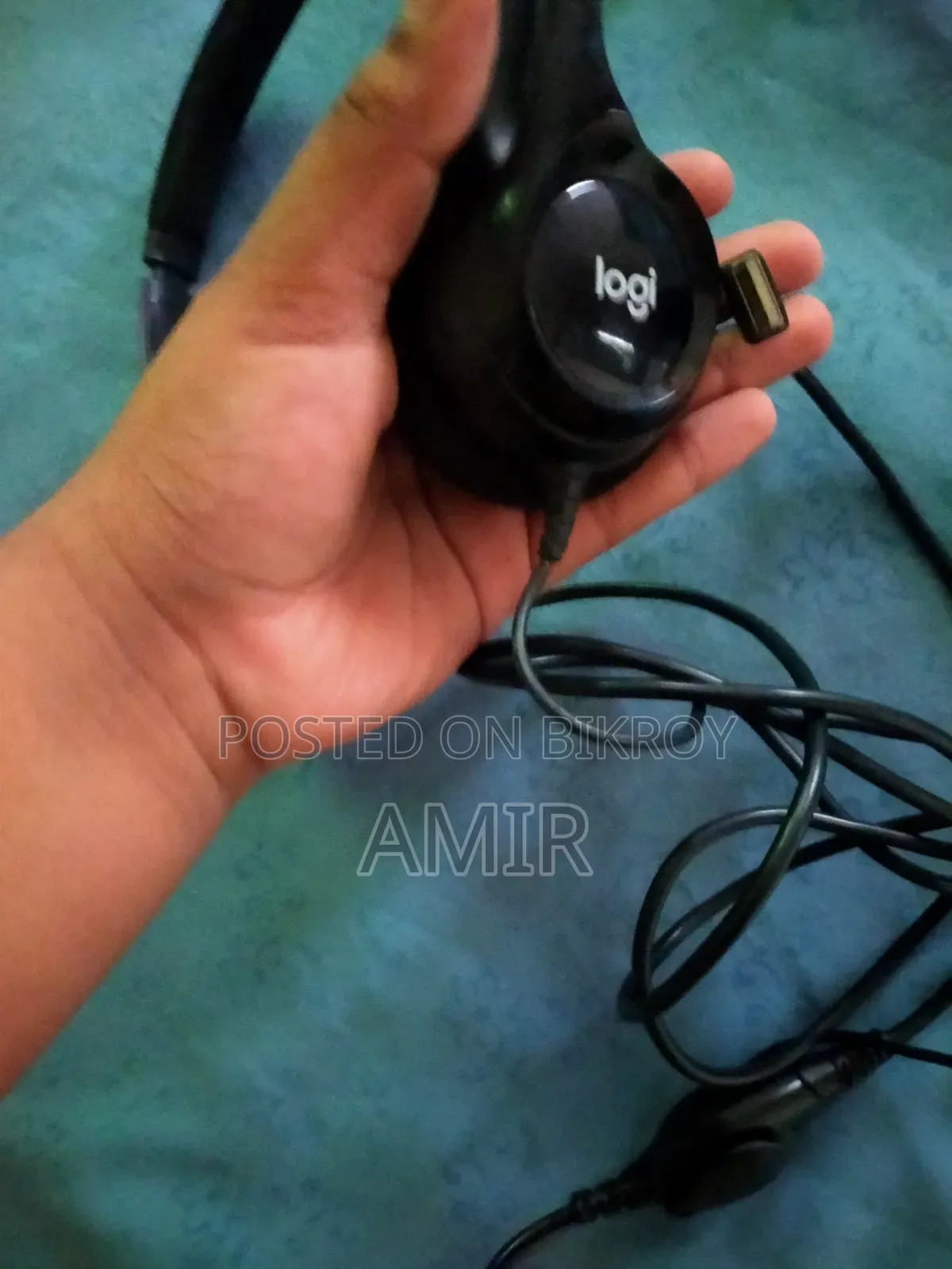 Logitech H390
