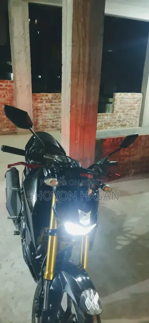 Yamaha 2016 Black
