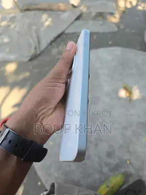 আইকিউওও ১১ ২৫৬ জিবি সিলভার