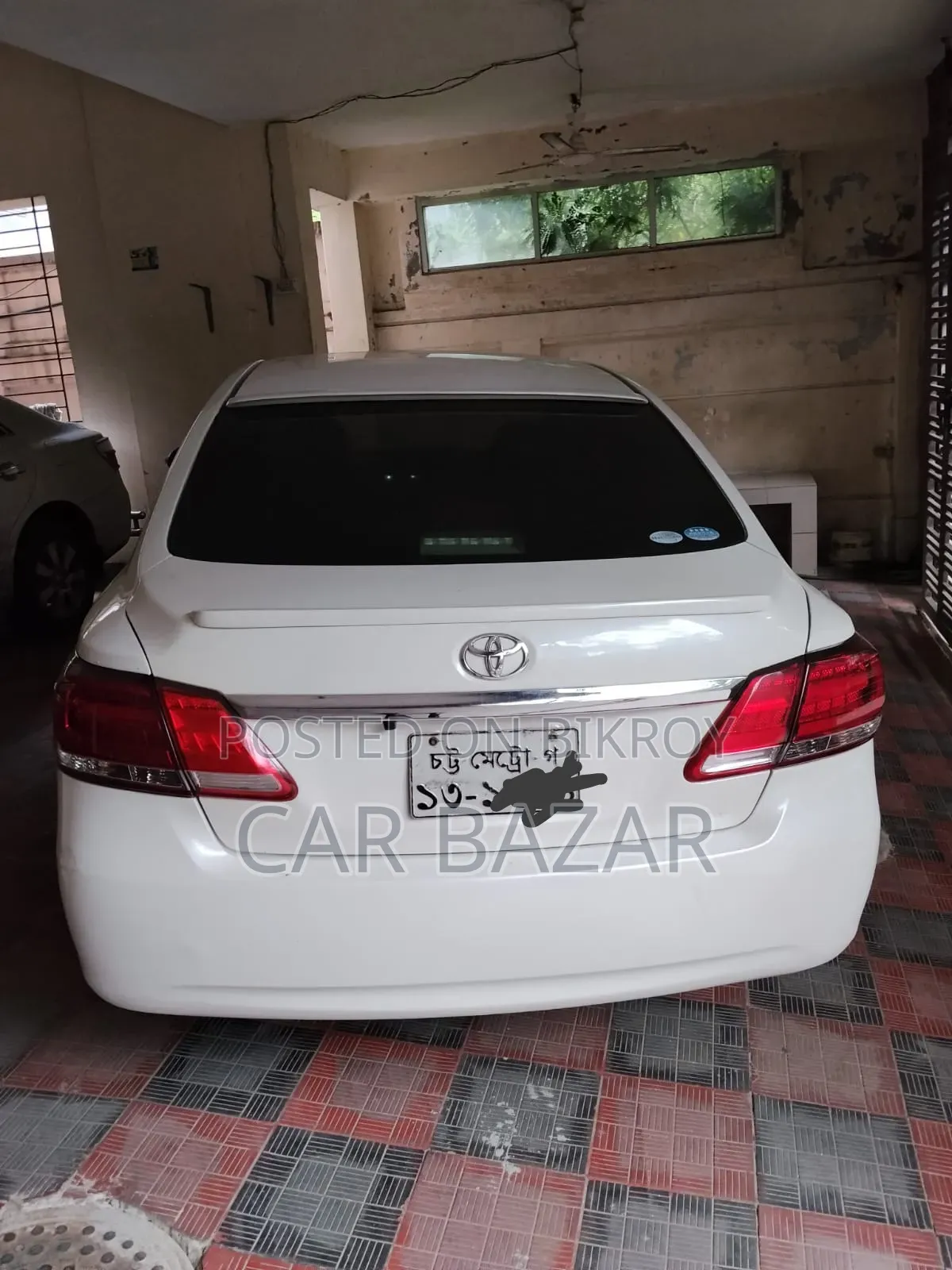 টয়োটা প্রমিও ১.৫ সামনের চাকা চালিত ২০১০ সাদা