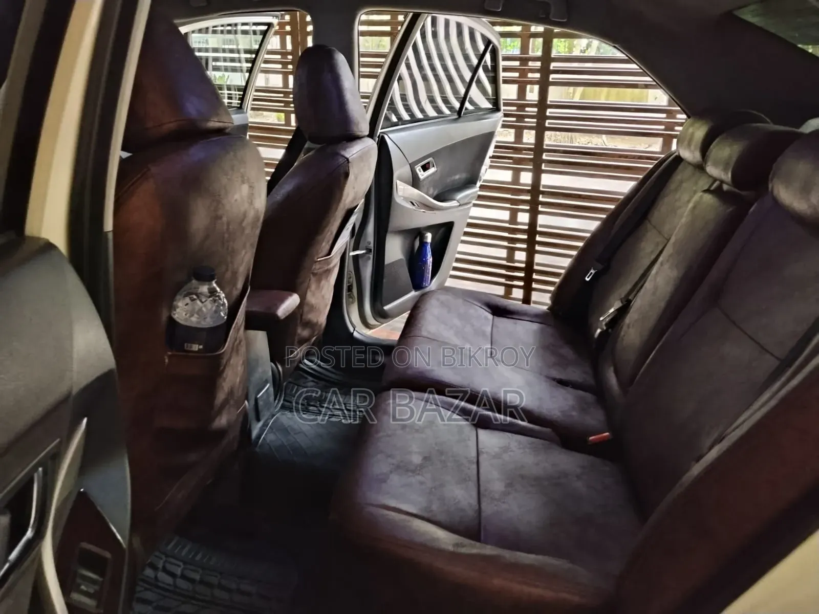 টয়োটা প্রমিও ১.৫ সামনের চাকা চালিত ২০১০ সাদা