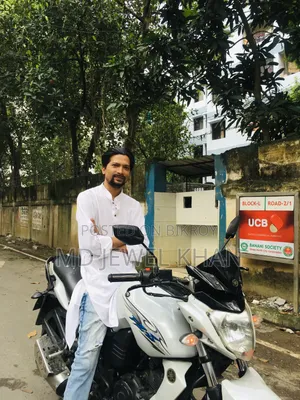 ইয়ামাহা এফজেড ২০১৪ সাদা