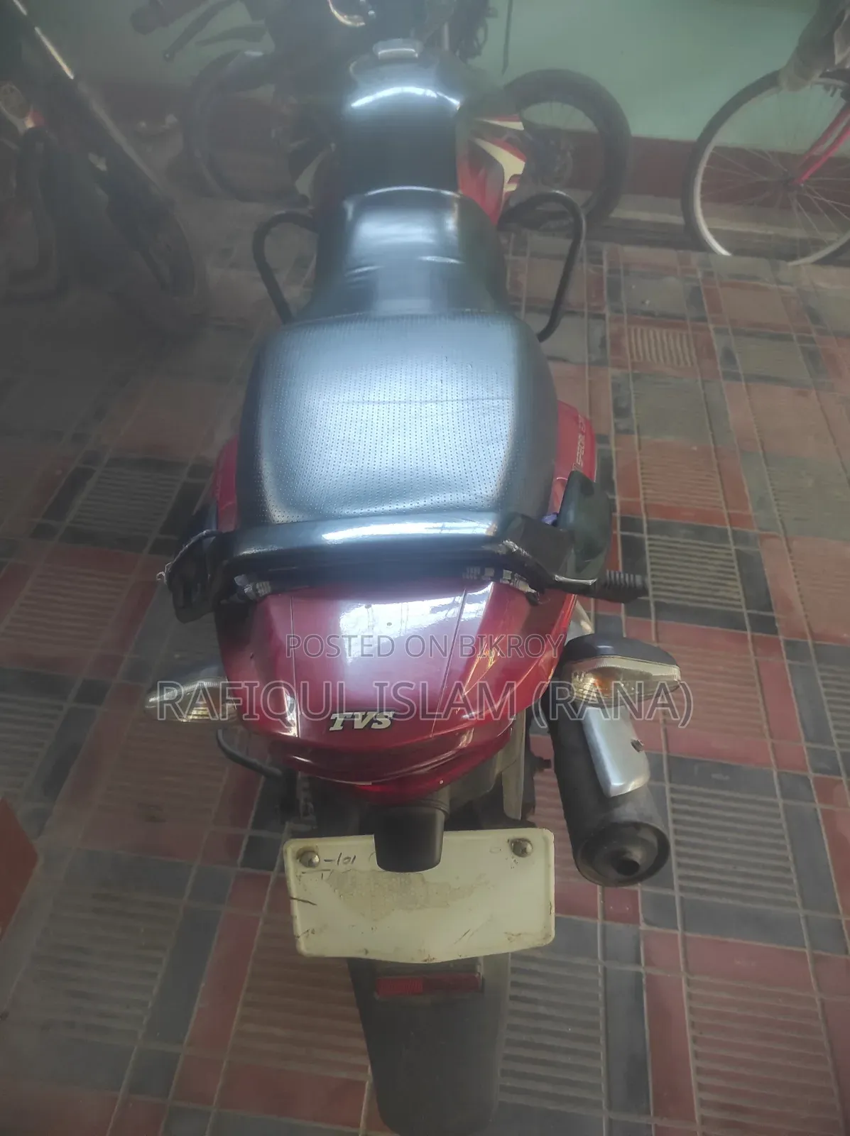 টিভিএস মেট্রো ২০২২ লাল