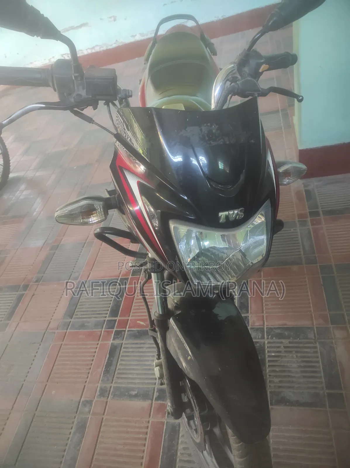 টিভিএস মেট্রো ২০২২ লাল