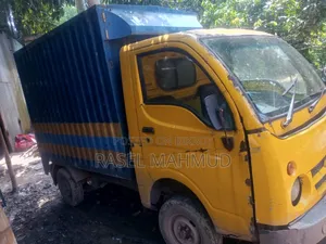 টাটা এস গাড়ি ২০১১ মডেল কভারভেন