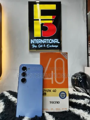Tecno Spark 40 Pro 128 GB Black