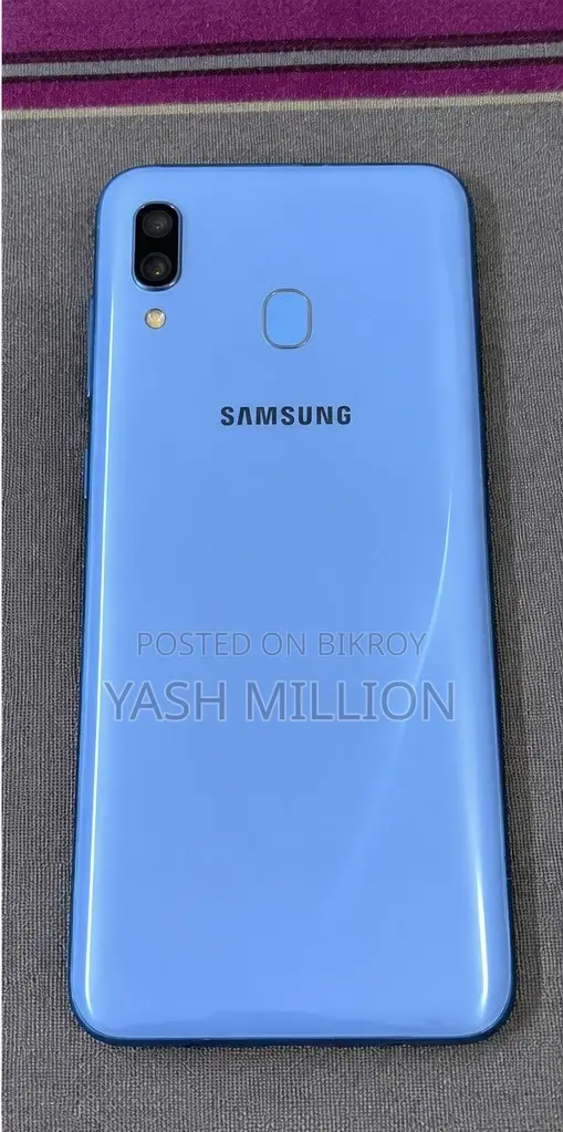 Samsung Galaxy A20 64 GB Blue
