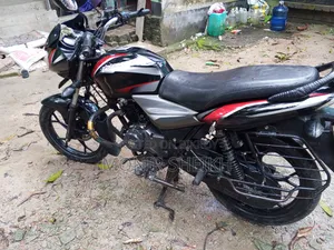 বাজাজ ডিসকভার ১১০ ২০২০ কালো