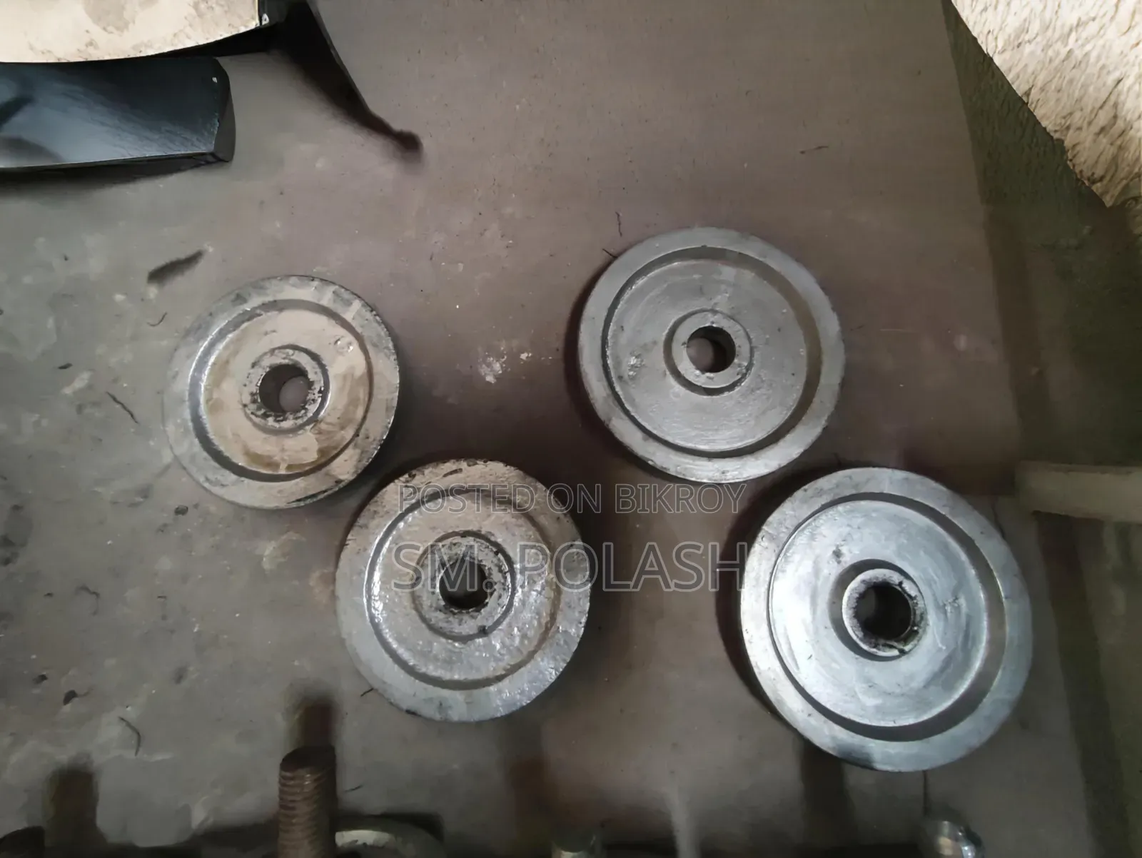 38.5 KG Gym Equipment for Sale (Dumbbells, Barbells, Stands Set)