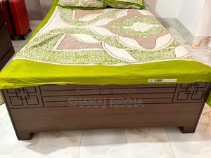 মালয়েশিয়ান কাঠের বিছানা ৪/৭