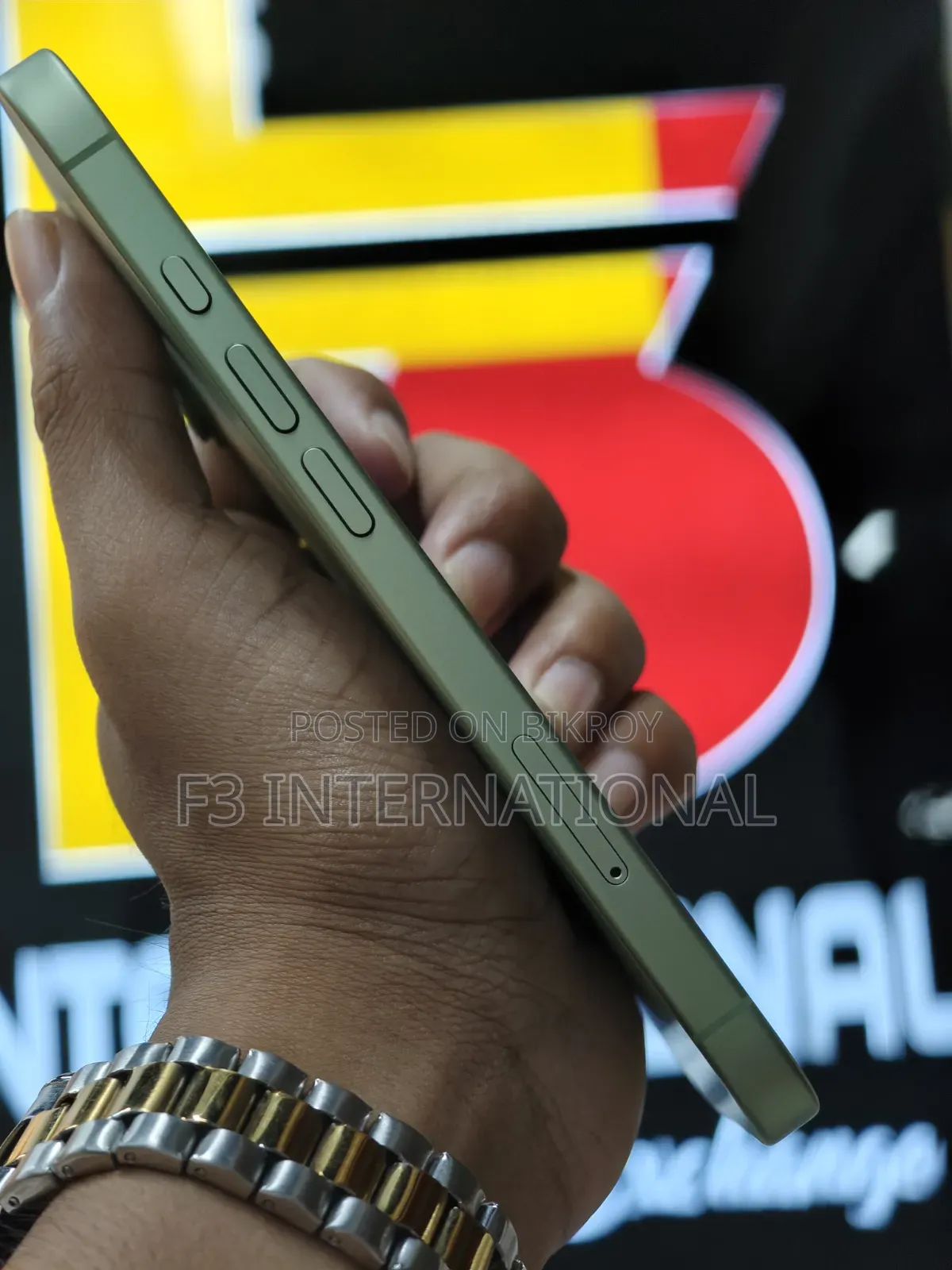 অ্যাপল আইফোন ১৭ ২৫৬ জিবি গ্রিন