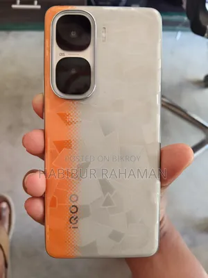 iQOO 256 GB Orange