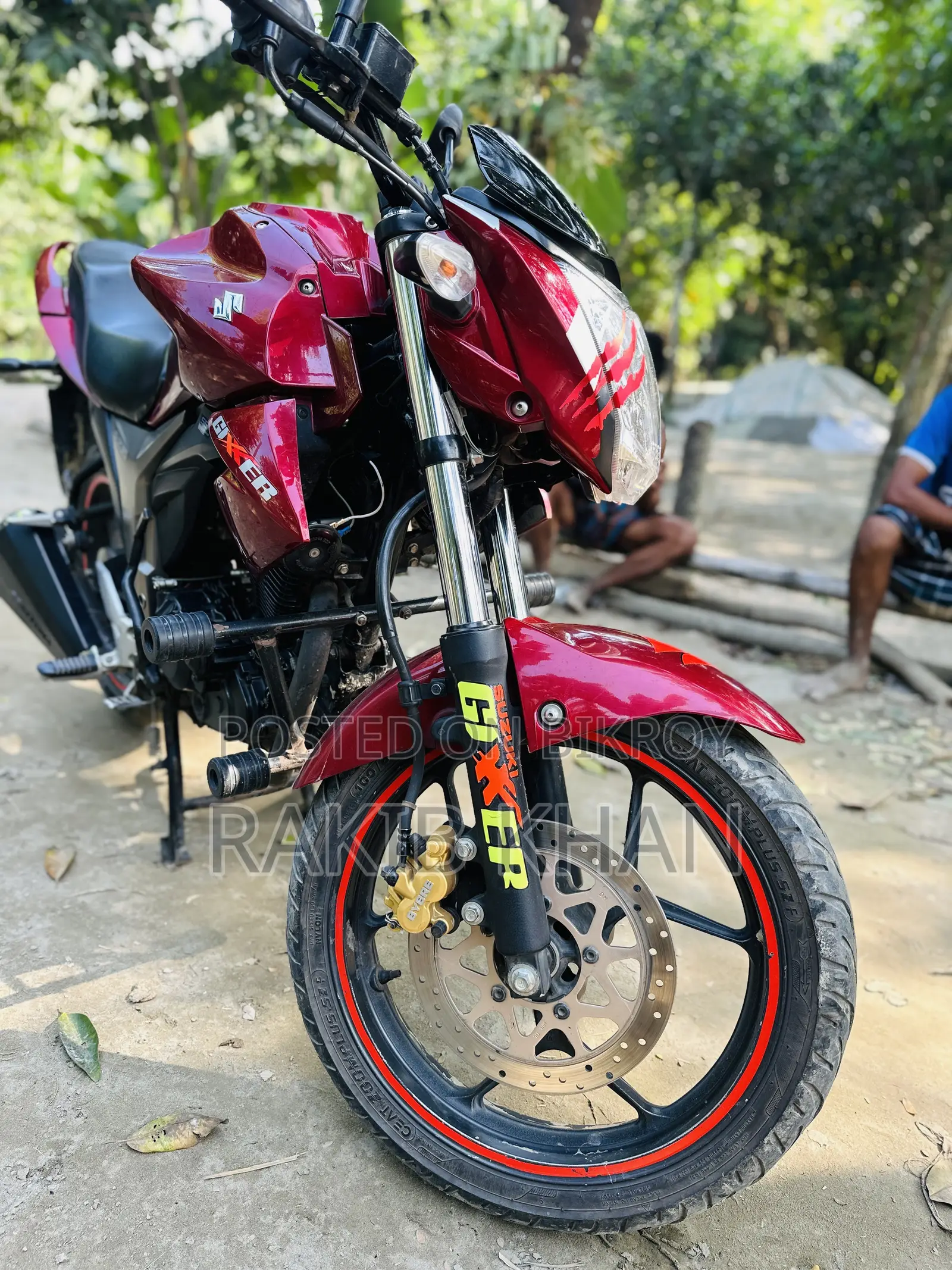 সুজুকি জিক্সার ২০২৫ লাল