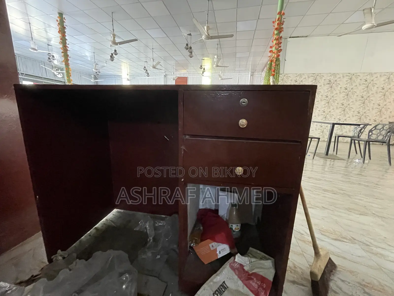 Cash Counter Cash Counter