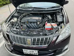 টয়োটা প্রিমিও ২০১৫ মেরুন