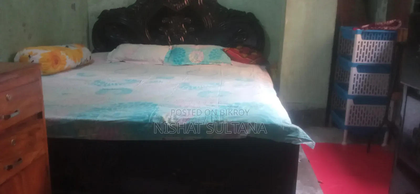 Mahogany Wood Bed, Teak Wood Showcase, Adult Bicycle