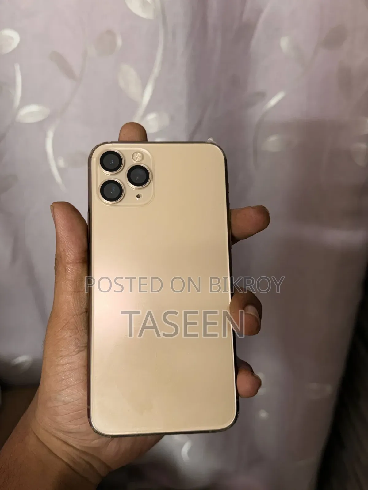 অ্যাপল আইফোন ১১ প্রো ২৫৬ জিবি রোজ গোল্ড