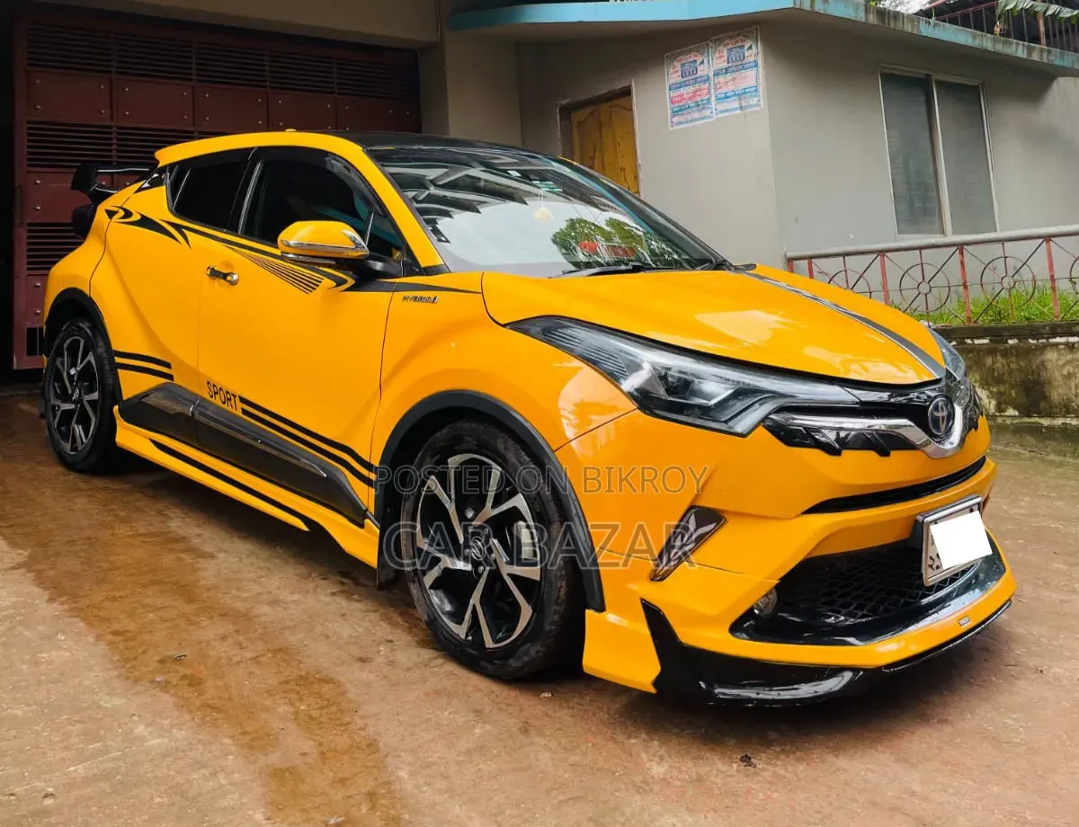 Toyota C-HR 2017 Yellow
